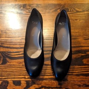Ara Black Shoes (UK 7 / US 9)